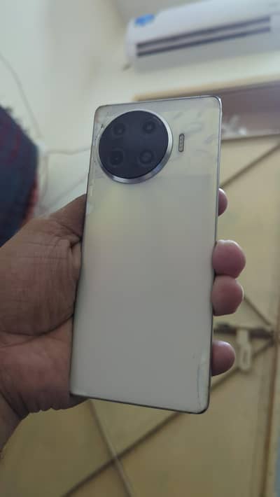 Tecno Spark 20 Pro Plus