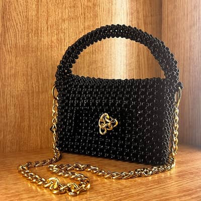 Elegant Handmade Black Crystal Beads Handbag with Golden Chain