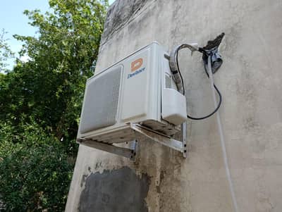 Dawlance non inverter 1 Ton AC
