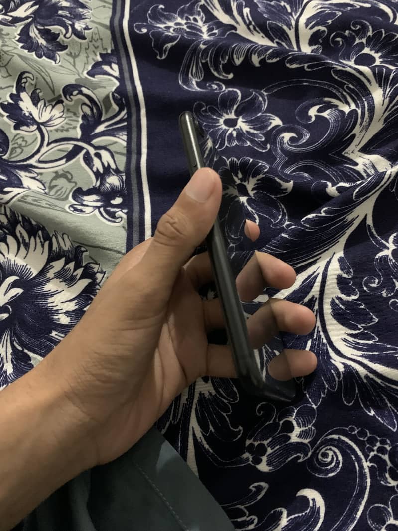Apple iPhone SE 2