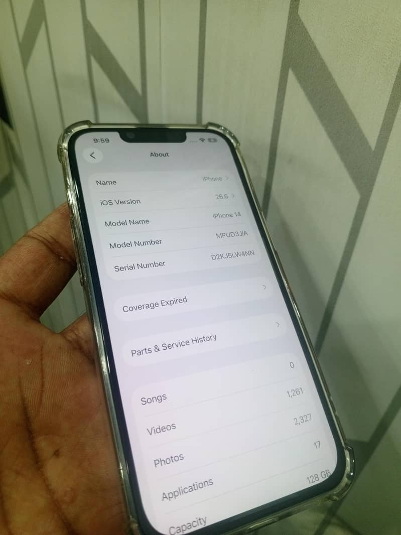 Apple iPhone 14 3