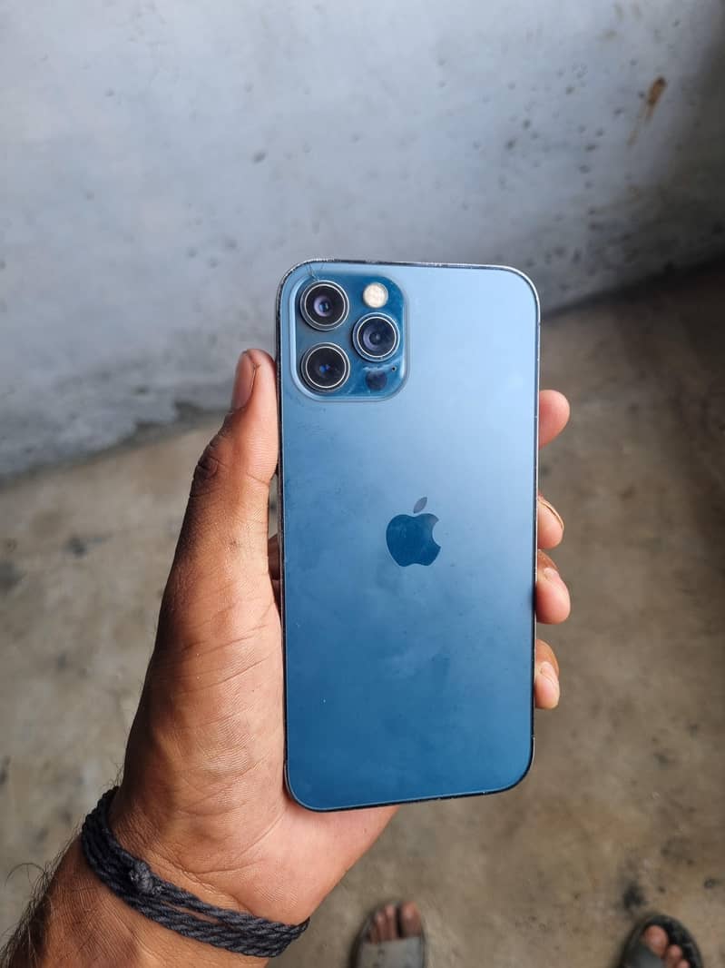 Apple iPhone 12 Pro 4