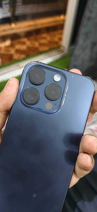 Apple iPhone 15 Pro