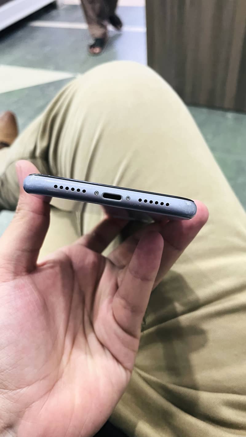iPhone 11 1