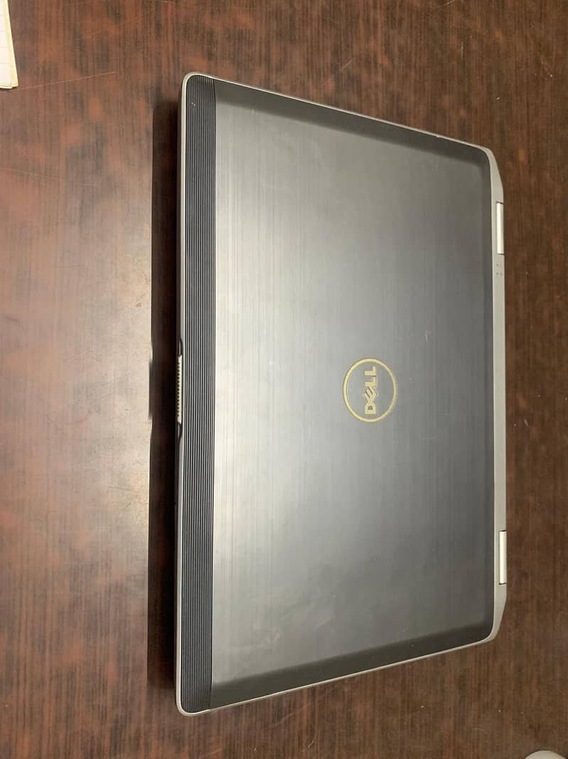 Dell Latitude E6420 0