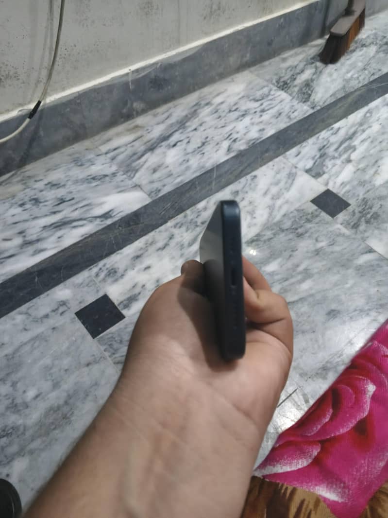 Apple iPhone 14 2