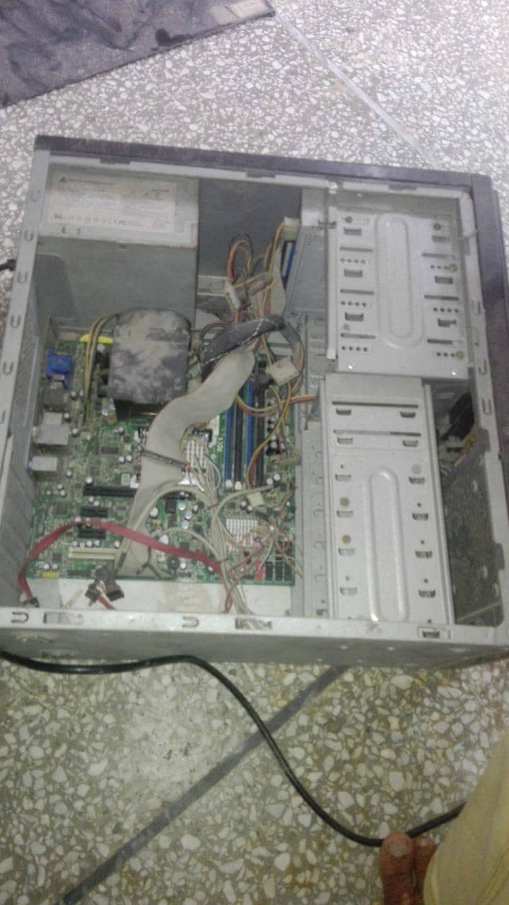 PC or LCD 0
