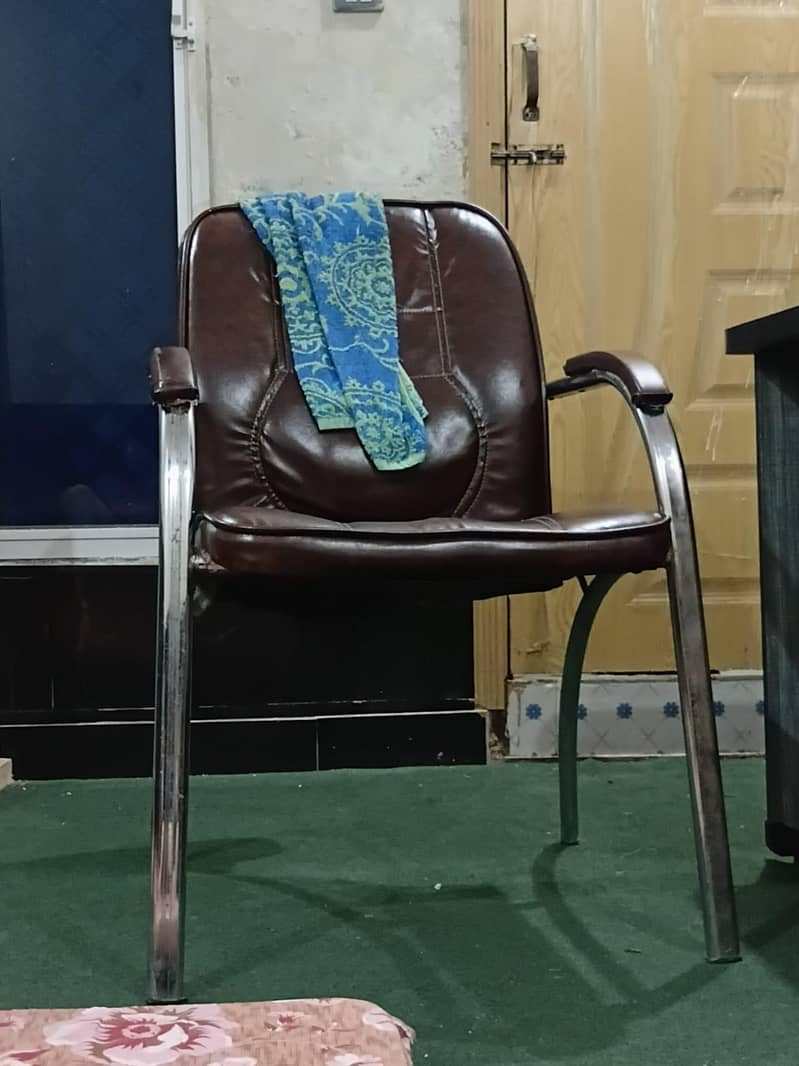 study table + chair 3