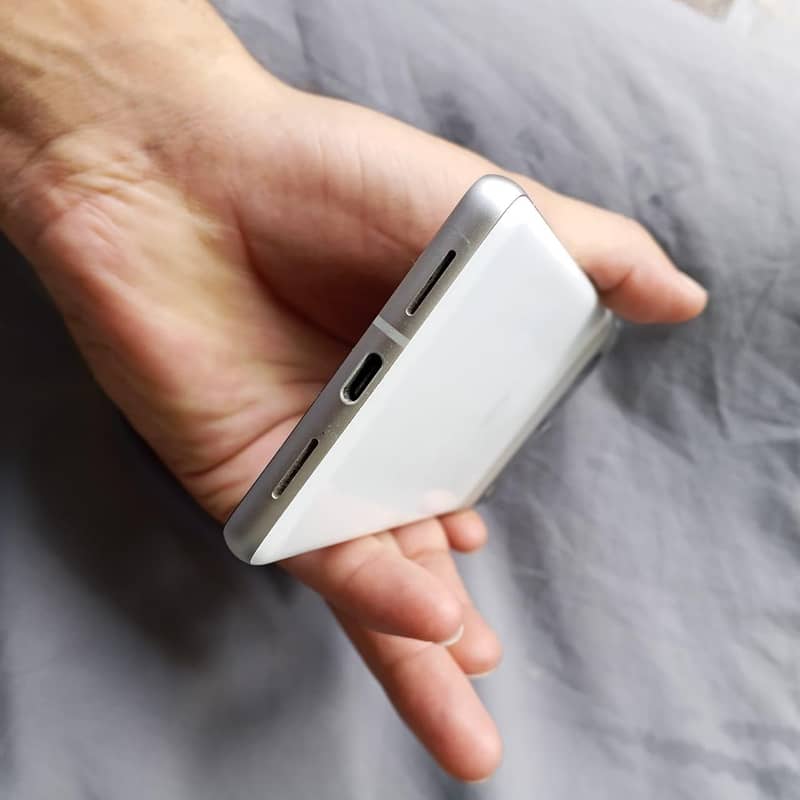 Google Pixel 7 4