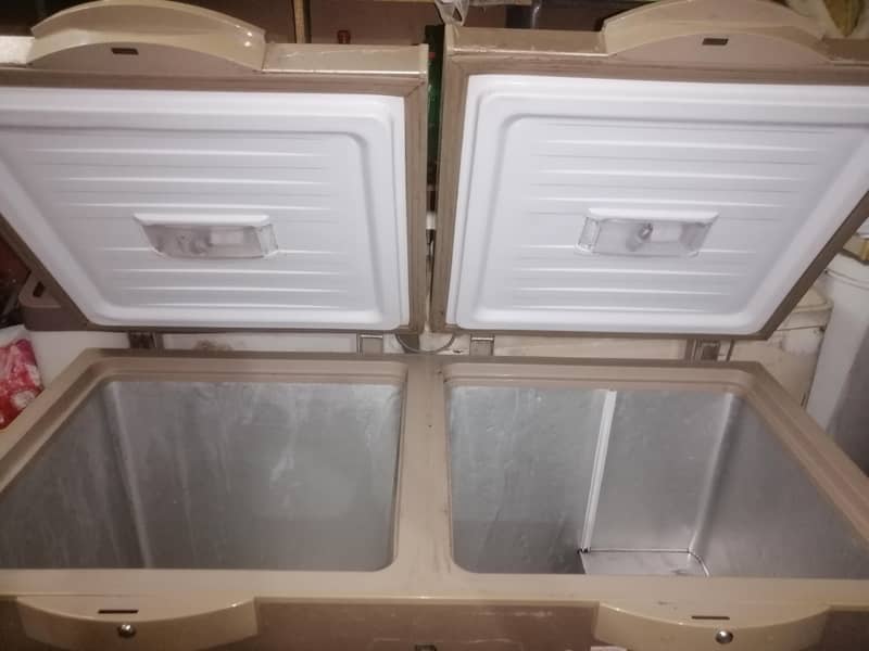 deep freezer dawlance 2