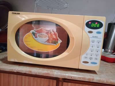 microwave oven