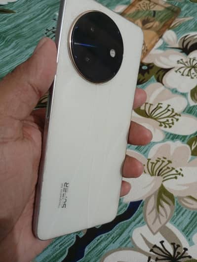 Itel S24 8/256 10/10 1 month warranty hai 100% ok full box