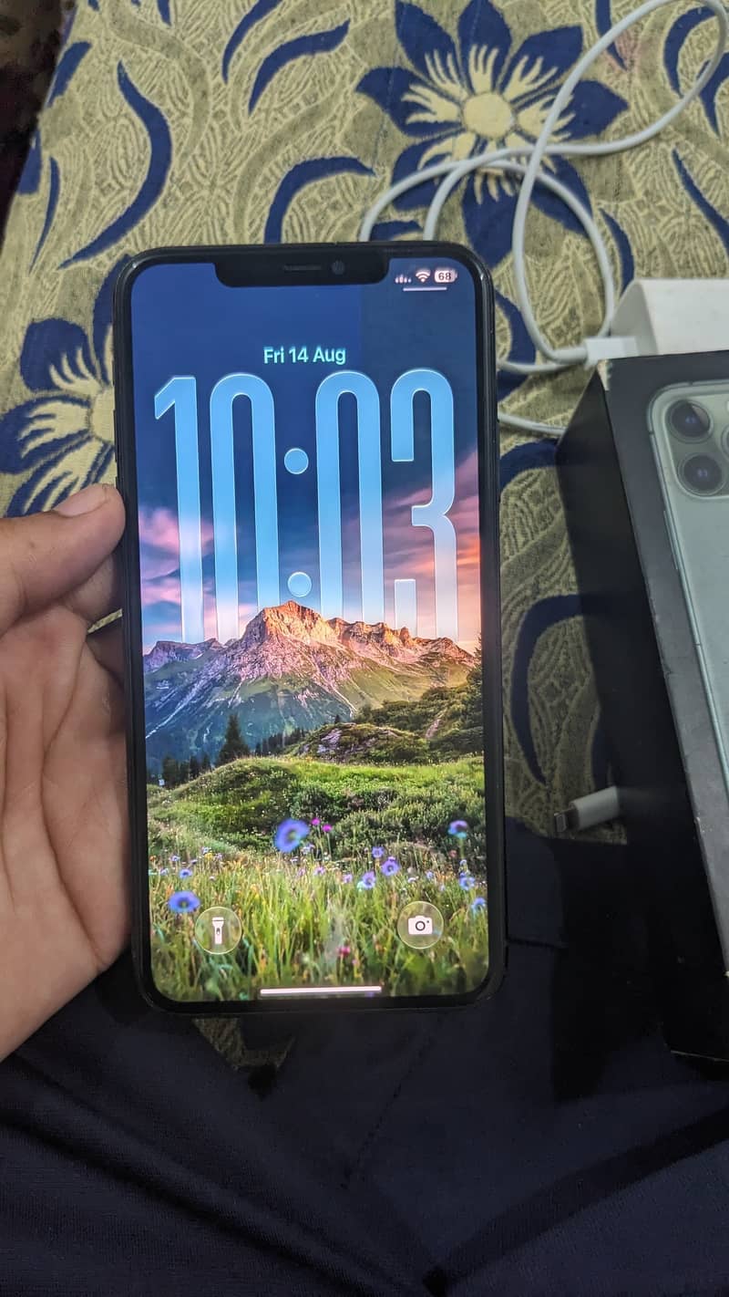 iPhone 11 Pro Max 1