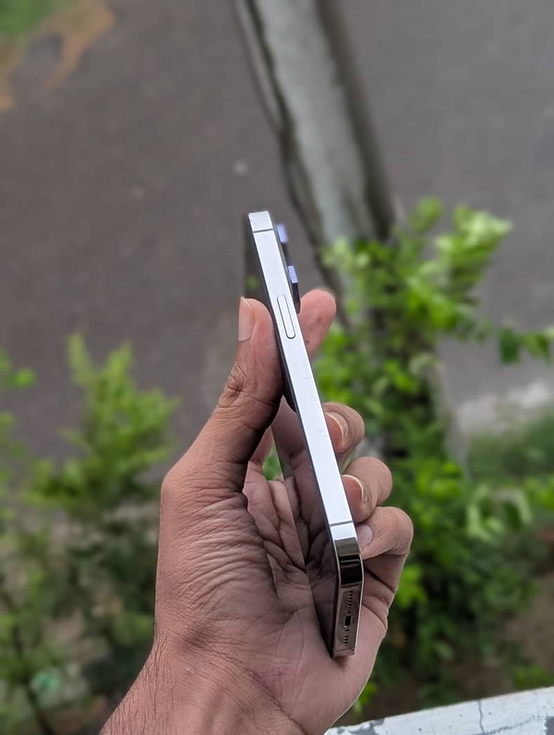 iPhone 13 Pro 1