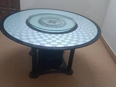 DINING TABLE