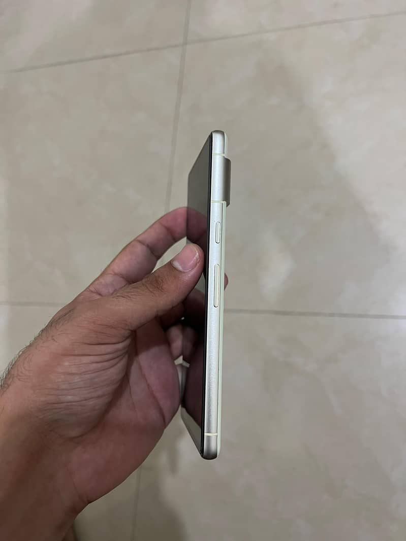 Google Pixel 7 3