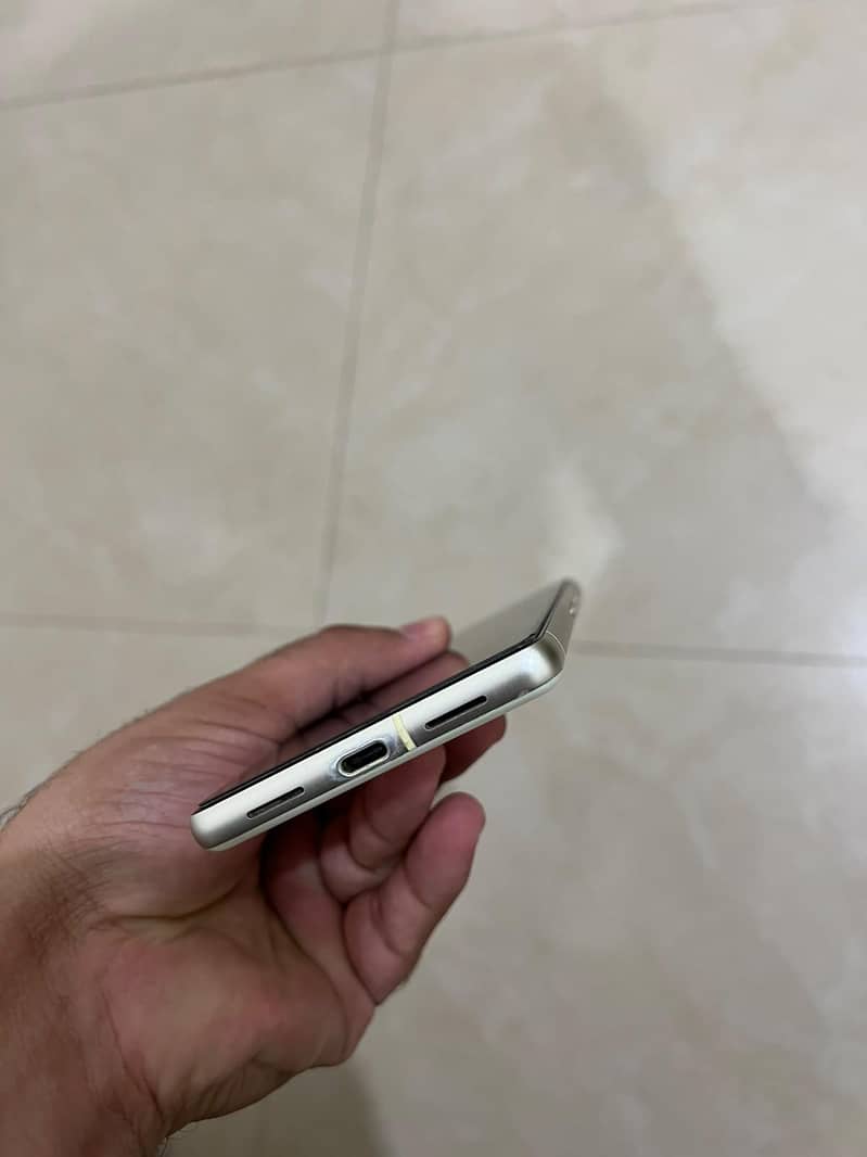 Google Pixel 7 5