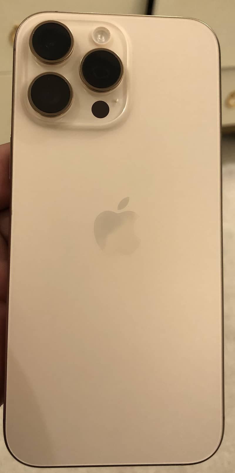 iPhone 16 pro max JV 3