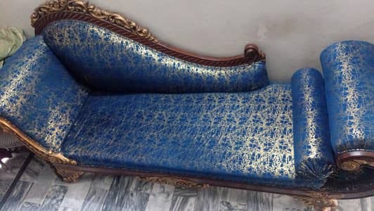 Chinioti chairs set deewan  brand new condition
