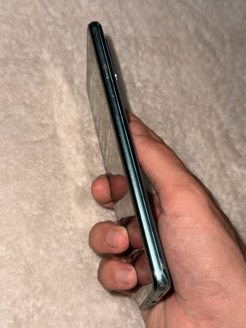 One Plus 8T 4