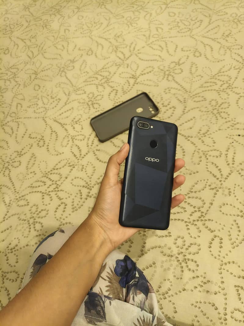 OPPO A12 0