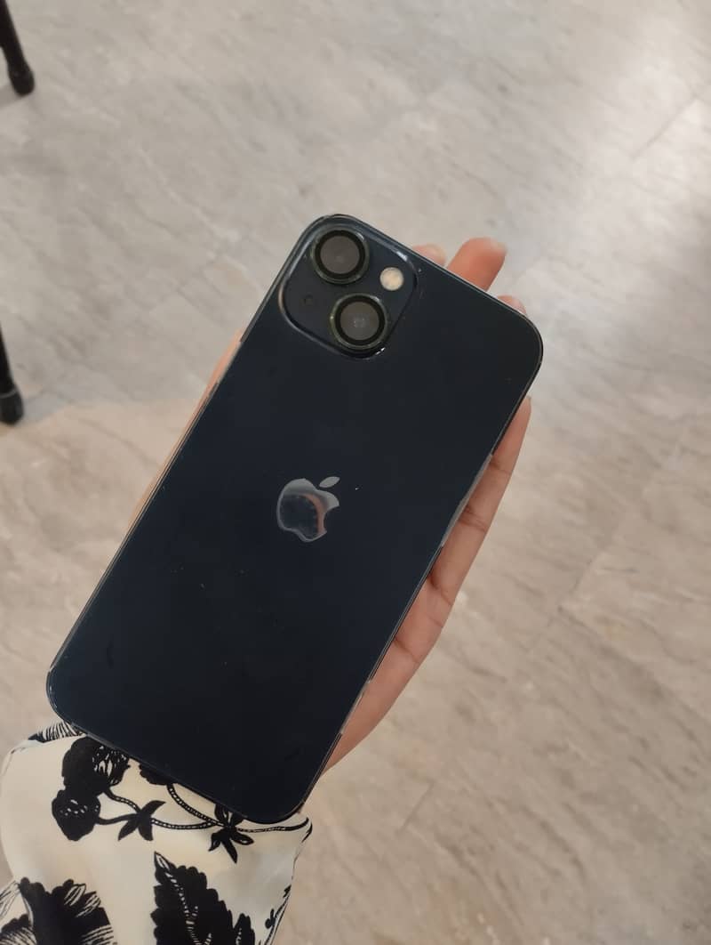 Apple iPhone 13 2