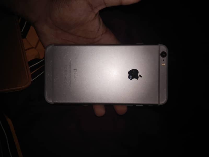 Apple iPhone 6 Plus 3
