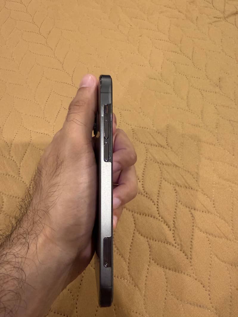 Apple iPhone 12 Pro 1