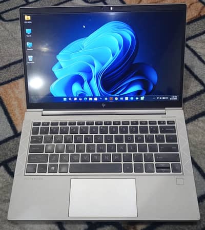 HP EliteBook i7 10th Generation 16 GB RAM 256 SSD  10/10 Condition