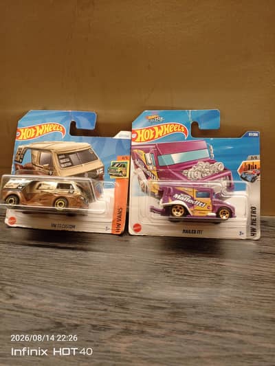 Pair of 2 Hotwheels  mailed it (treasure hunt)+ Volkswagen T3 custom