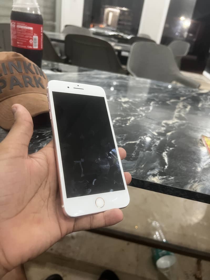 Apple iPhone 7 Plus 3