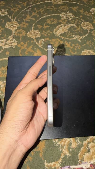 Iphone 15 pro Factory unlock