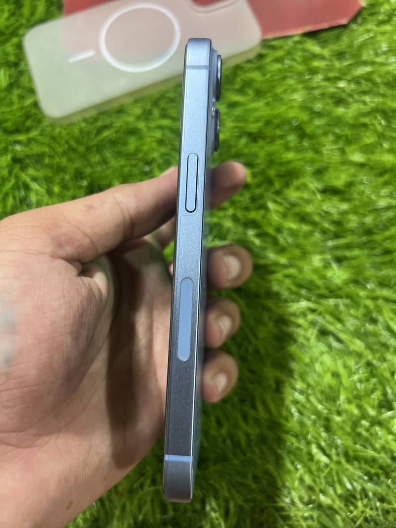 Apple iPhone 14 4