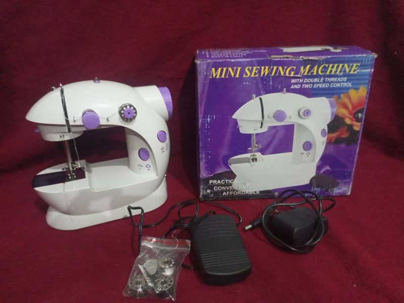 MINI Sewing Machine / Silai machine 0