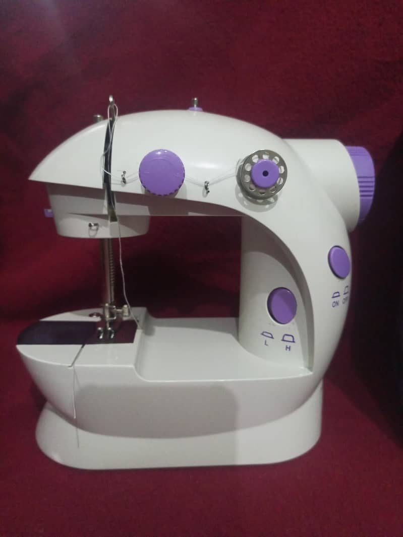MINI Sewing Machine / Silai machine 1