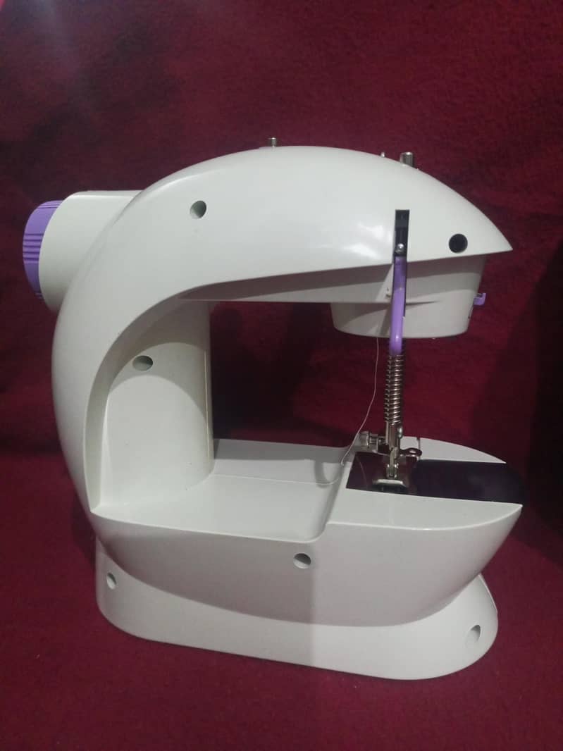 MINI Sewing Machine / Silai machine 2