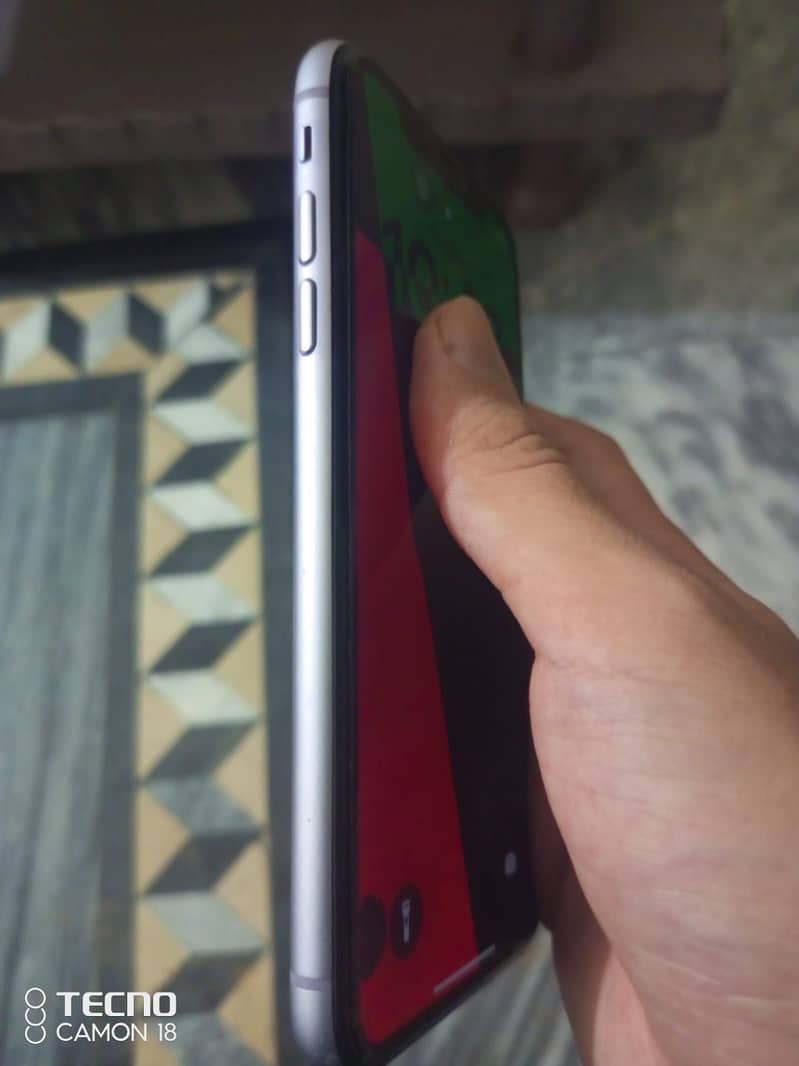 Apple iPhone 11 1