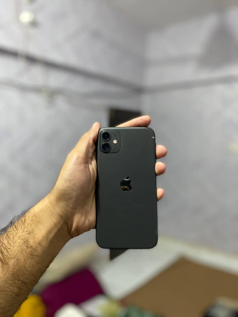 Apple iPhone 11 0