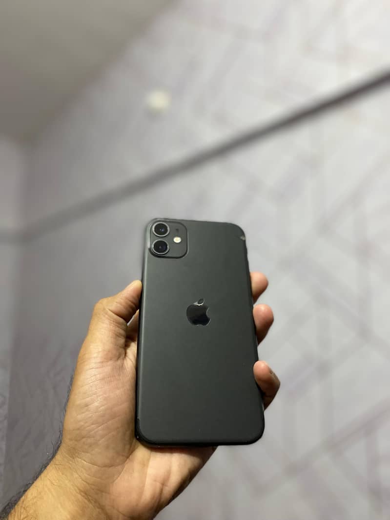 Apple iPhone 11 7