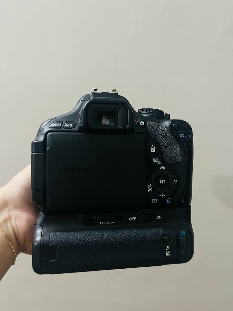Canon EOS 600D 4