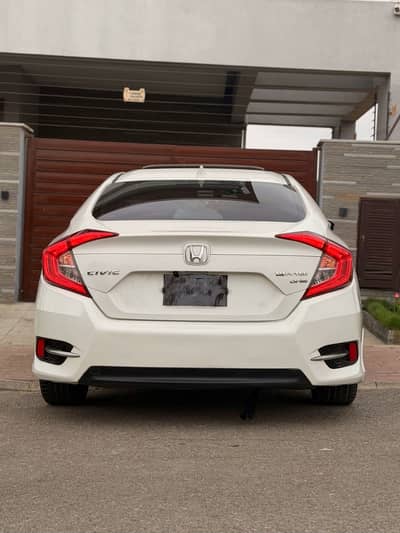 Honda Civic 2021 UG