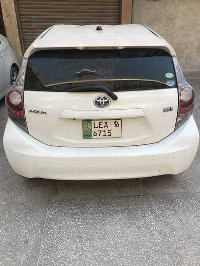 Toyota Aqua 2013