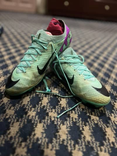 Nike air zoom latest model . . . . .