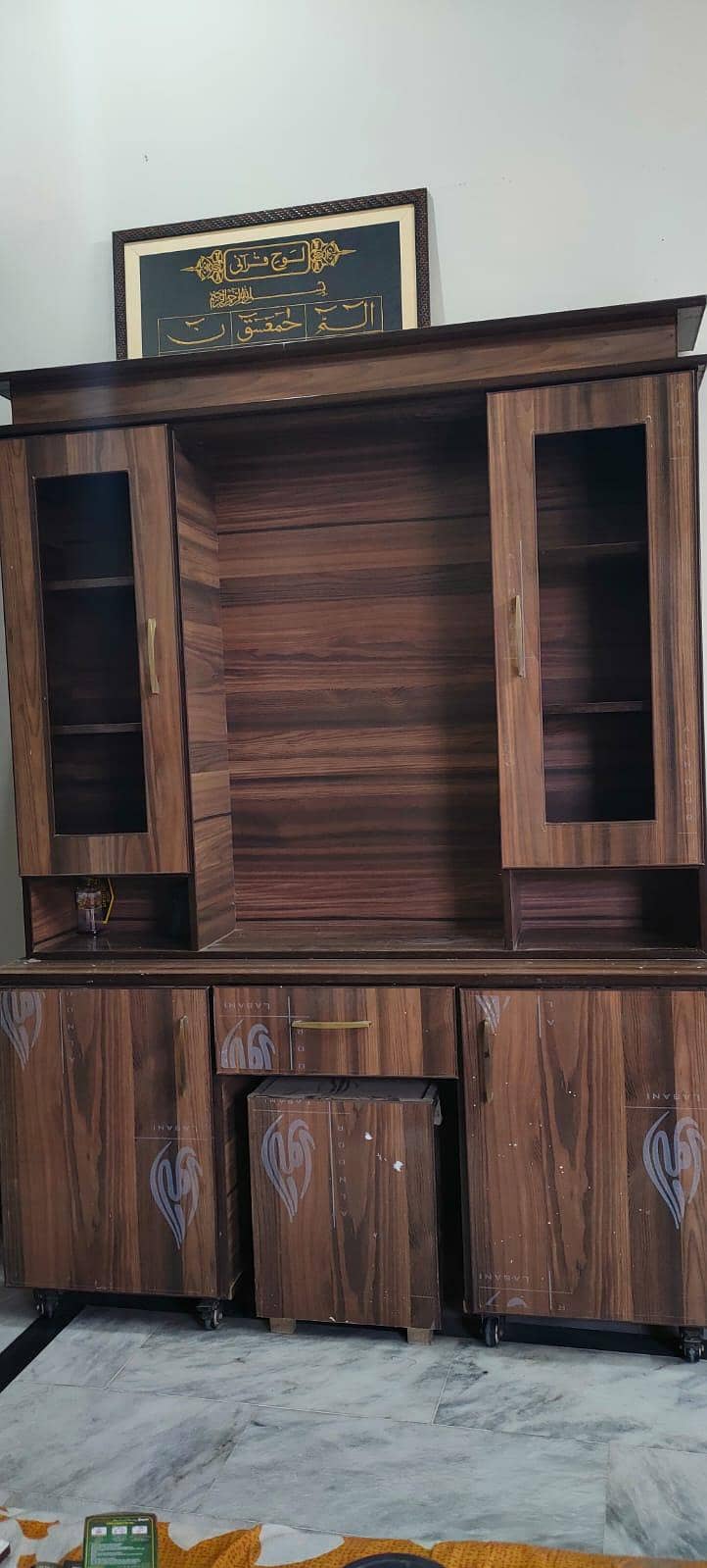 Elegant Dressing table. 0