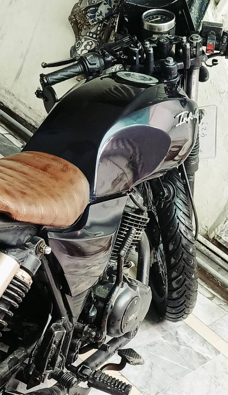 Infinity 150 converted into brat 3