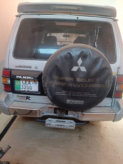 Mitsubishi Pajero 1996