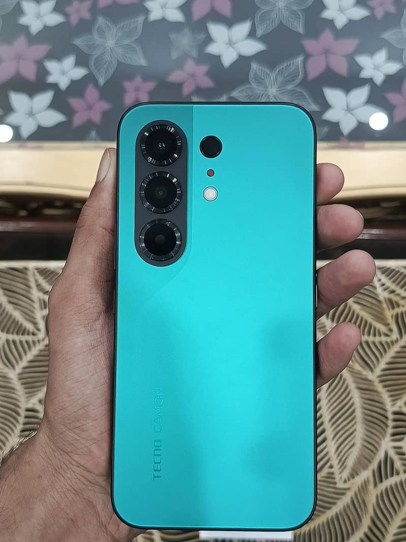 Tecno CAMON 50 1