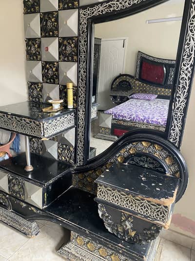 Selling Furniture