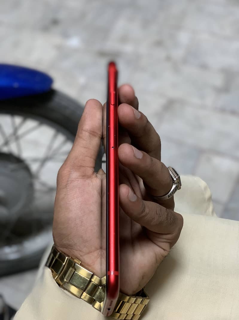 Apple iPhone 8 Plus 5