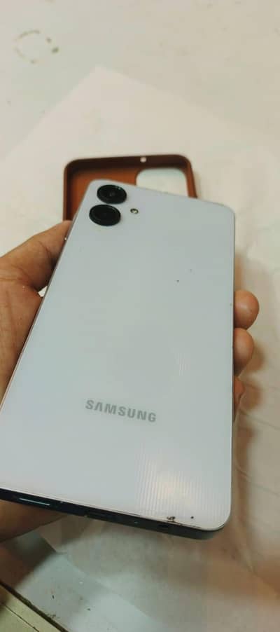 Samsung Mobile A06